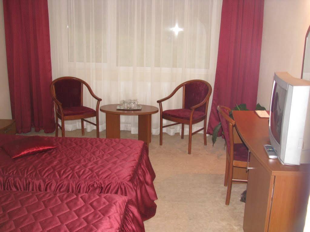 Hotel Orizont Călimăneşti Esterno foto