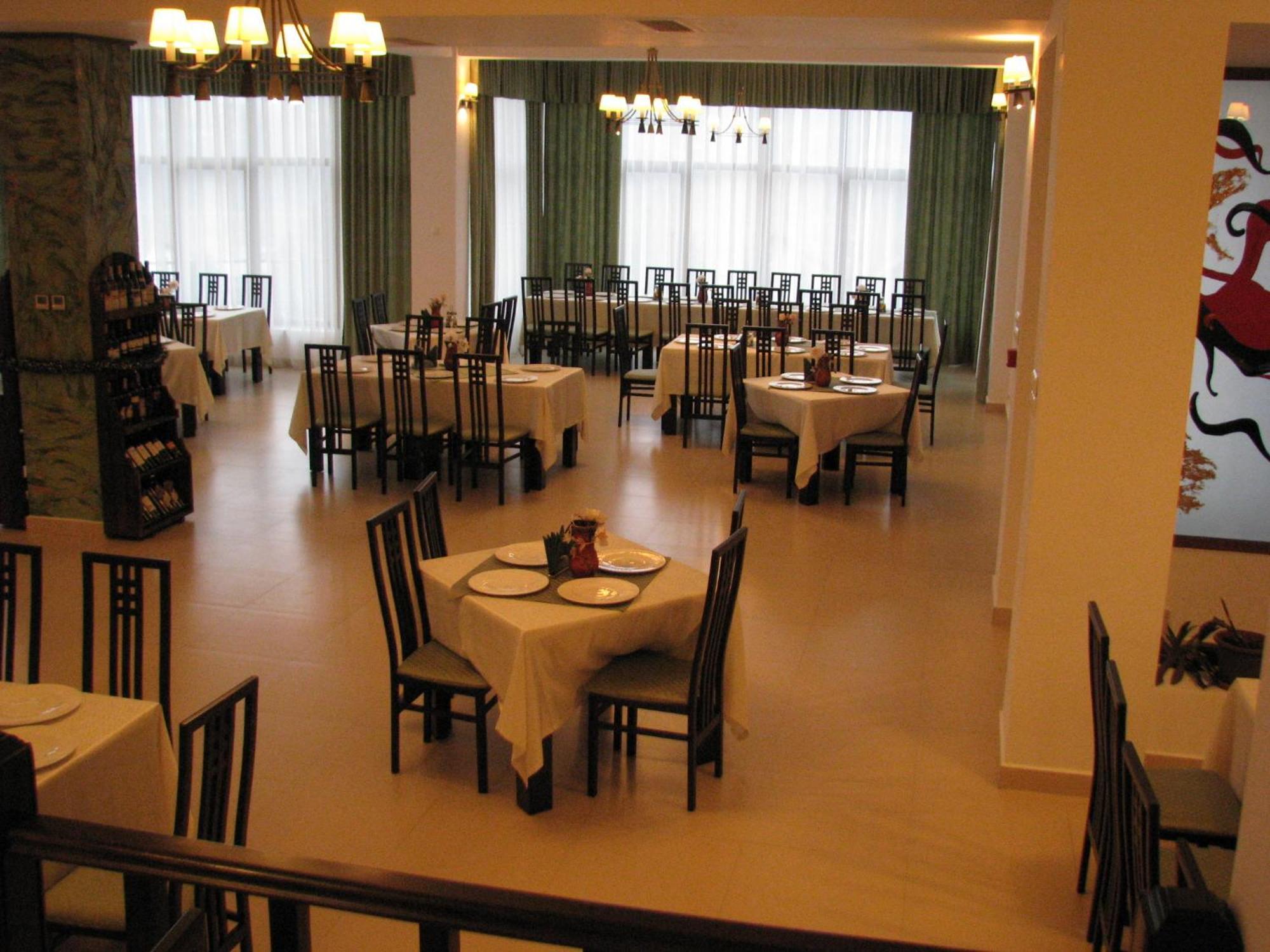 Hotel Orizont Călimăneşti Esterno foto