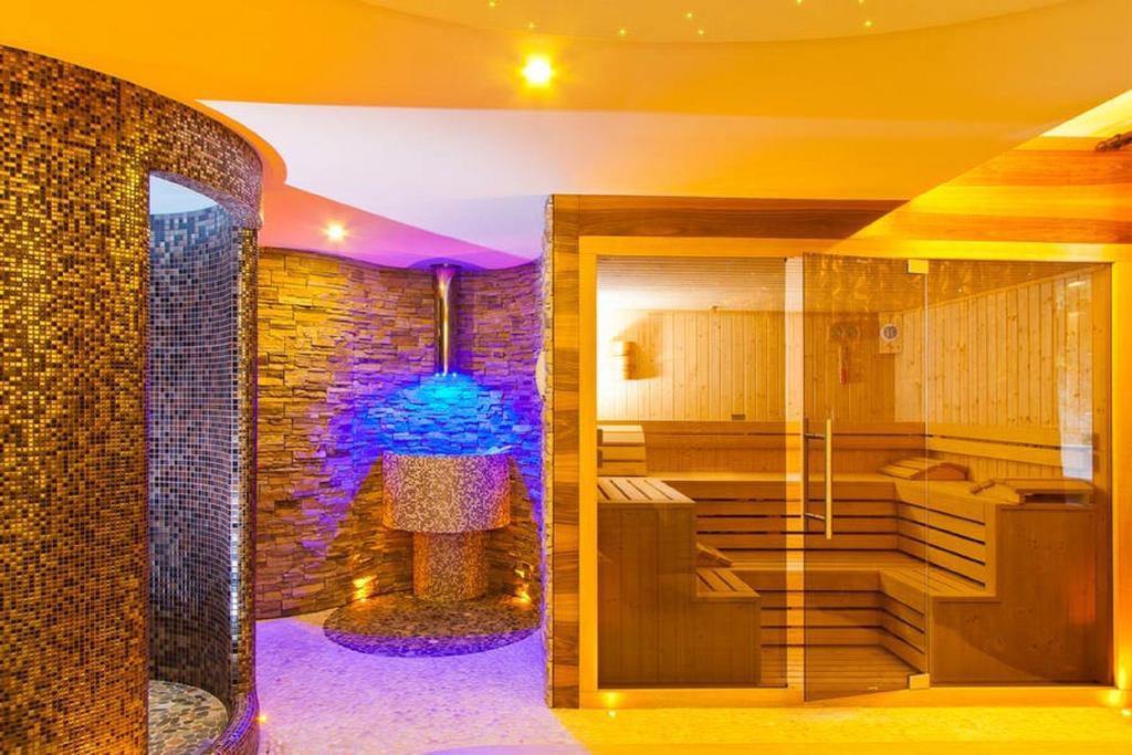 Hotel Orizont Călimăneşti Esterno foto