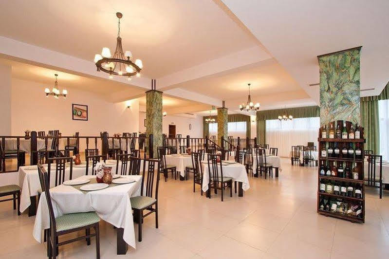 Hotel Orizont Călimăneşti Esterno foto