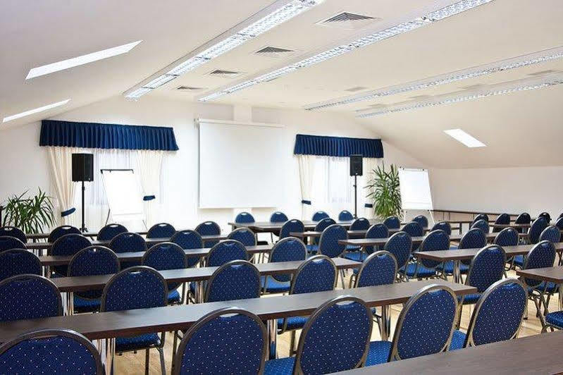 Hotel Orizont Călimăneşti Esterno foto
