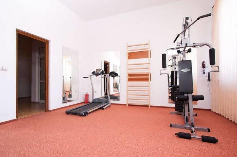 Hotel Orizont Călimăneşti Esterno foto